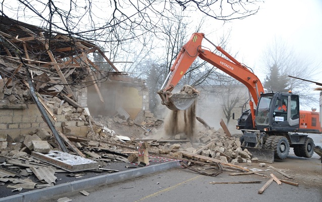 samaxida-dagilan-evlerin-tikintisine-baslanildi